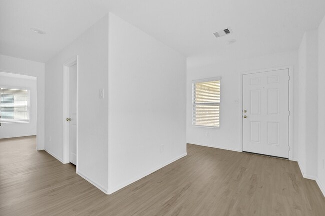 Photo - 24126 Maple Turn Ln