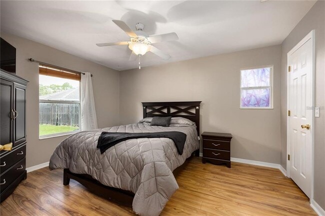 Photo - 1608 NE 45th Pl