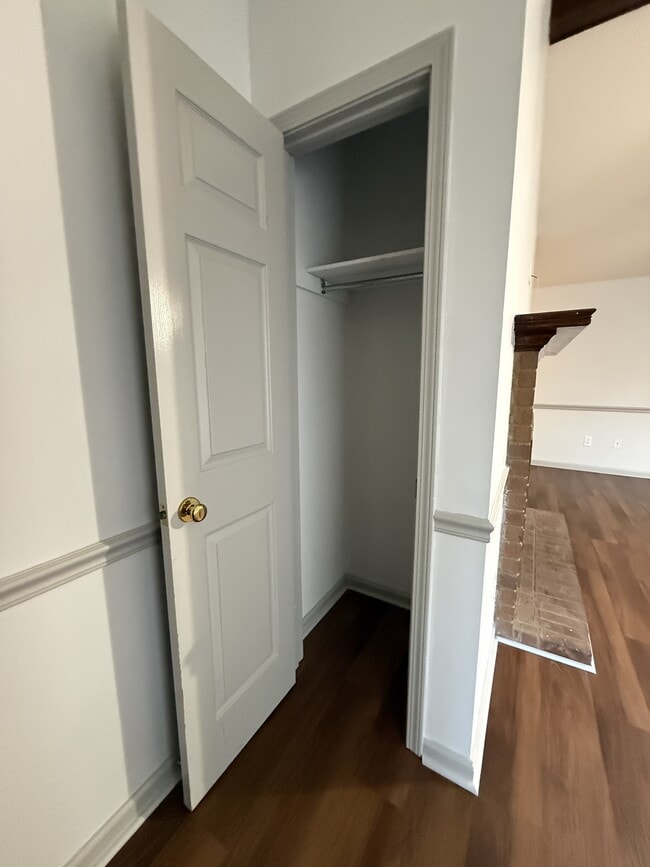 Photo - 1008 Old Oatland Island Rd