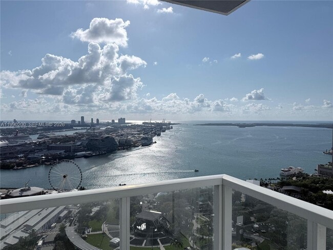 Building Photo - 244 Biscayne Blvd Unit 3803