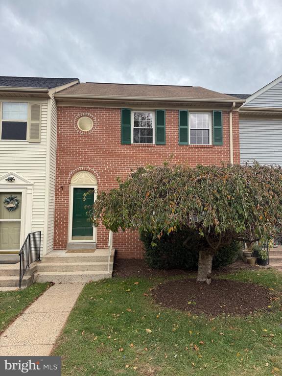 Photo - 8625 Point of Woods Dr