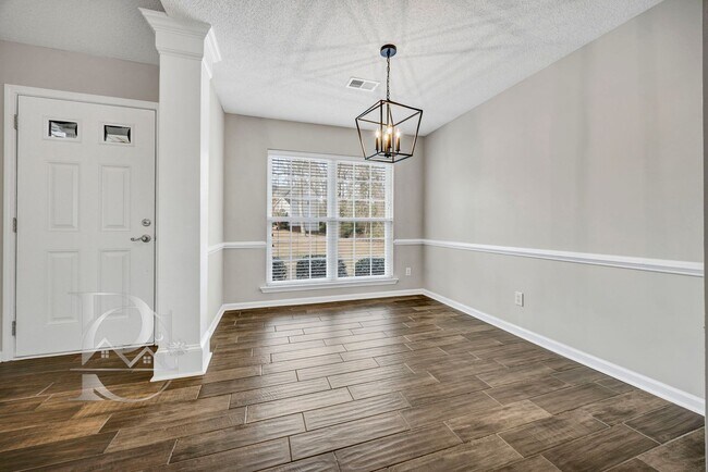 Photo - PRIME LEXINGTON LIVING IN THIS 4 BEDROOM HOME