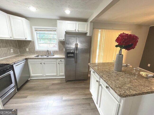 Photo - 3192 Abbeywood Dr