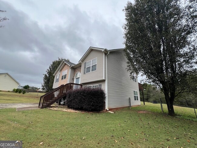 Photo - 330 Anchors Way