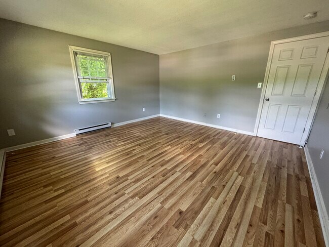 87 S Silver Ln