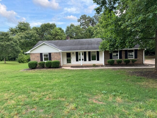 Building Photo - 1490 Crooked Creek Rd