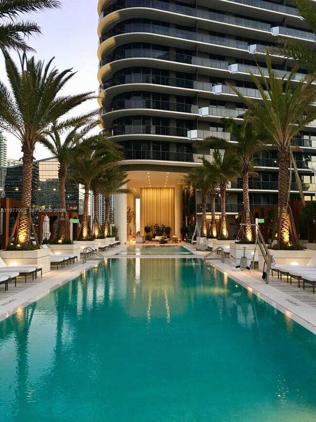 Photo - 801 S Miami Ave Unidad 1705