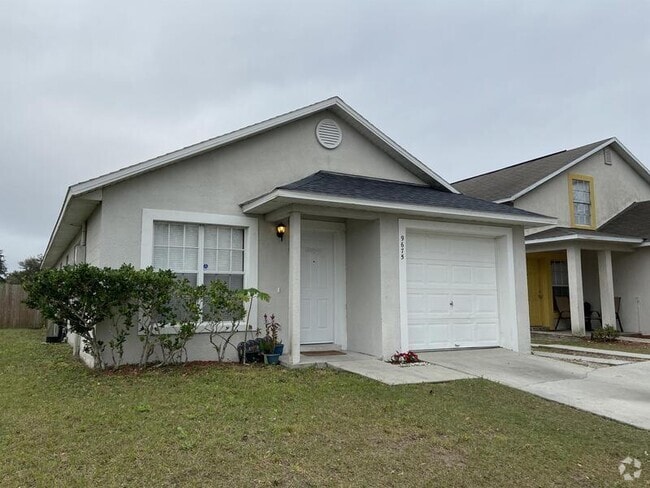 Building Photo - 9675 Hollyhill Dr Rental