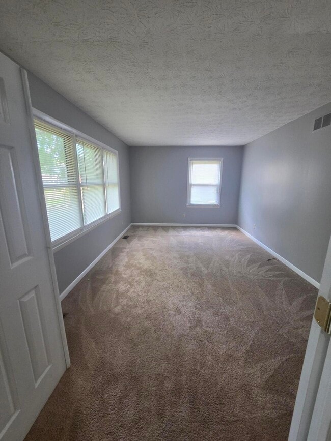 Photo - 3334 Nevius Dr