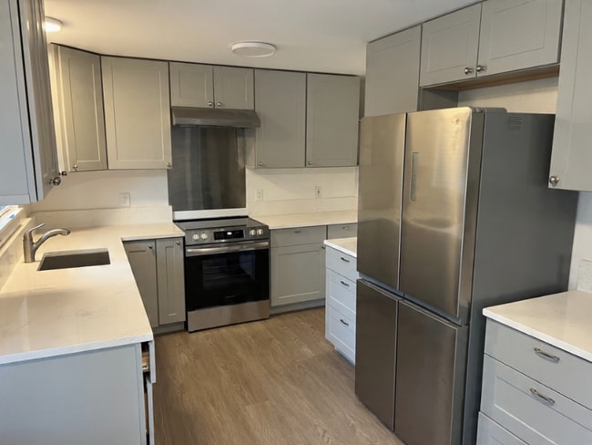 Photo - 8230 SE 72nd St