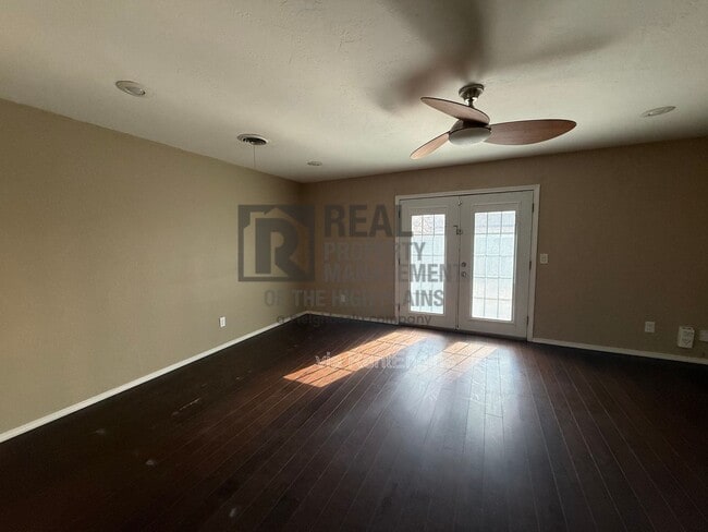 Photo - 5133 Kirk Dr