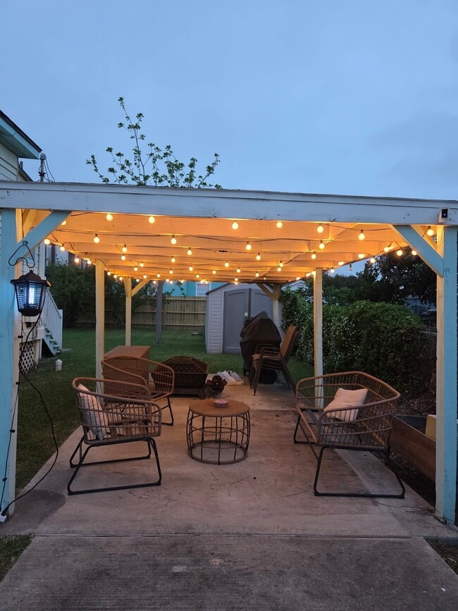 Photo - 4124 Avenue M 1/2