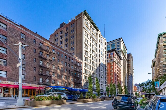 Photo - 239 Park Avenue South