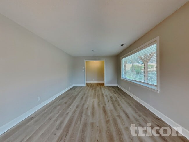 Photo - 1645 Ginger Dr