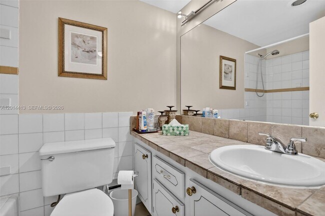 Photo - 1817 S Ocean Dr Unit 225
