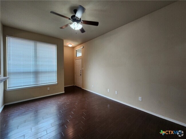 Building Photo - 305 Rosalie Dr Rental