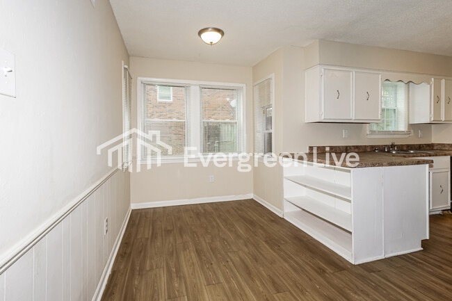 Photo - 3800 James Rd