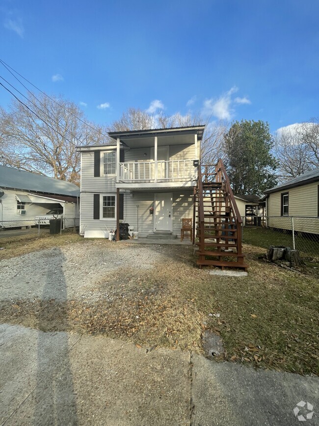 Building Photo - 602 N Sterling St Unit 602 N Sterling Street Rental