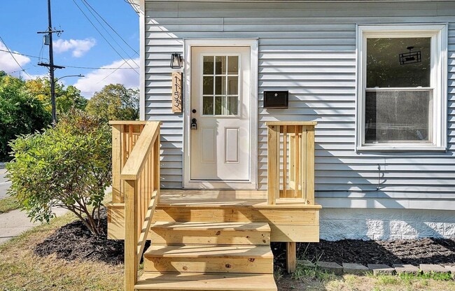 Photo - BRAND NEW REMODEL!!! Lakertown! Available Aug 1st!