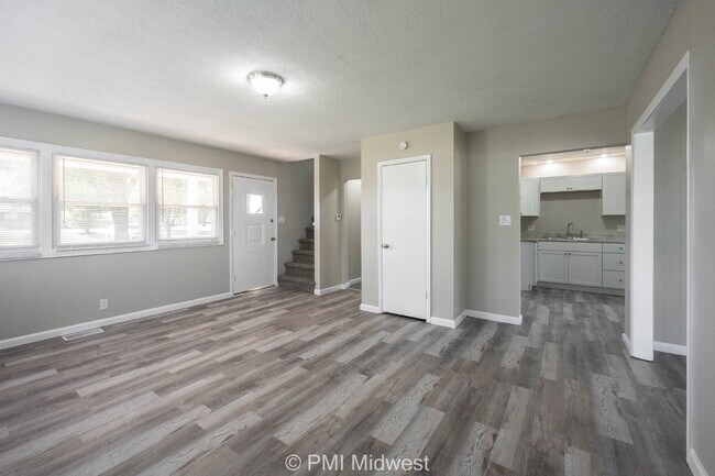 Photo - 6276 Eastgate Ave