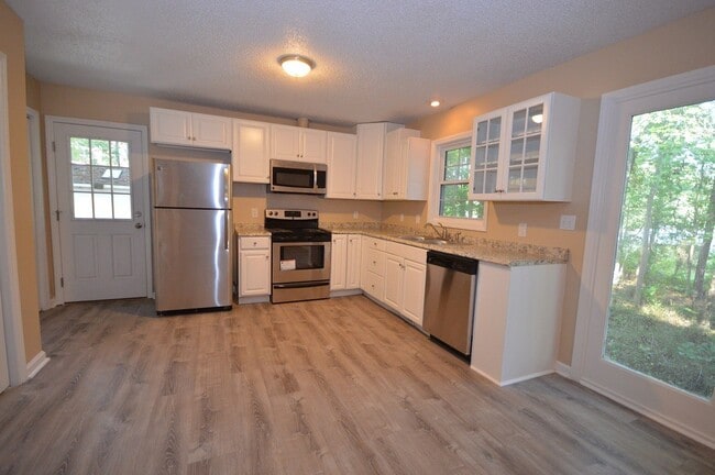 Photo - 106 N Bell Haven St