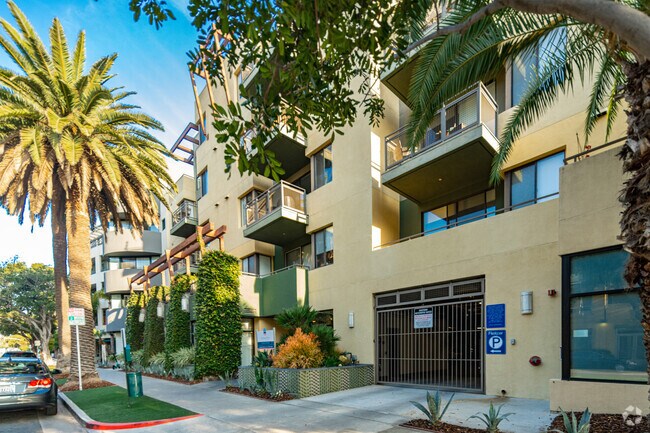 Primary - PR SM Venezia LLC