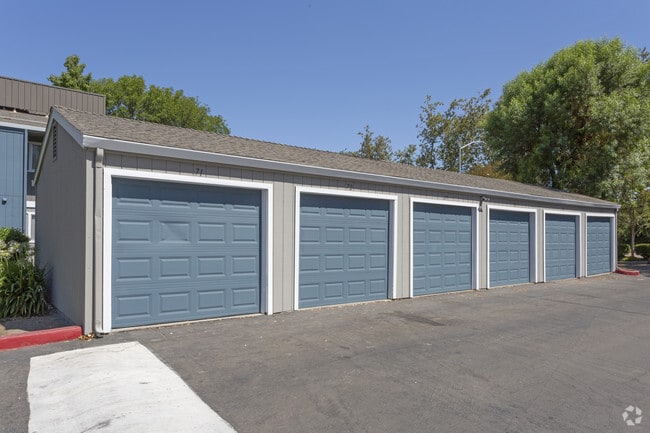 Garages - Mariners Cove