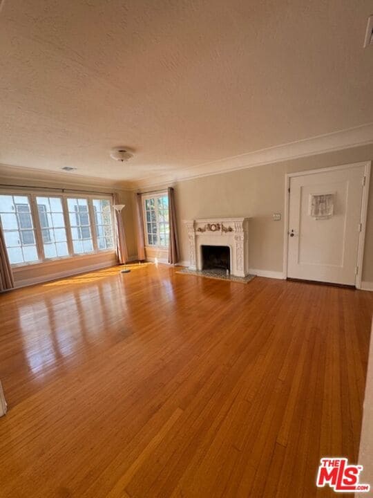 Photo - 848 Cochran Ave