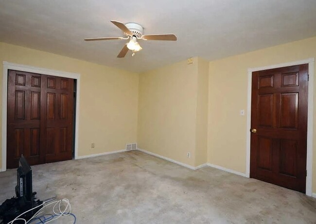Photo - 2053 Lydgate Dr