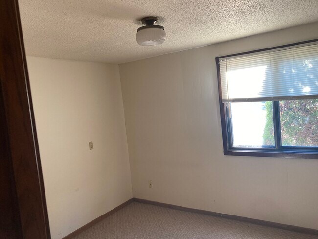 Photo - 2121 5th St E Unit A