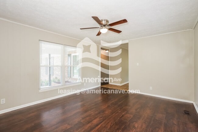 Photo - 2557 Saratoga Dr