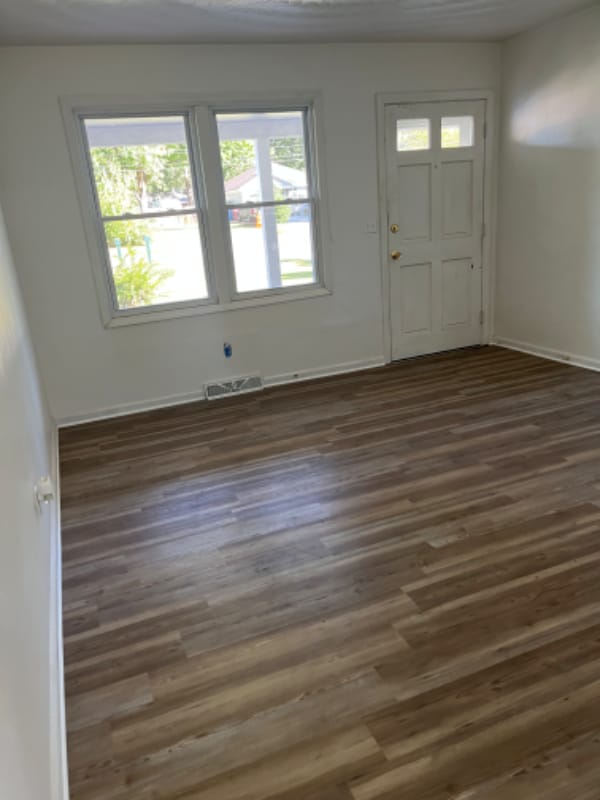Photo - 1419 Oleander Ave