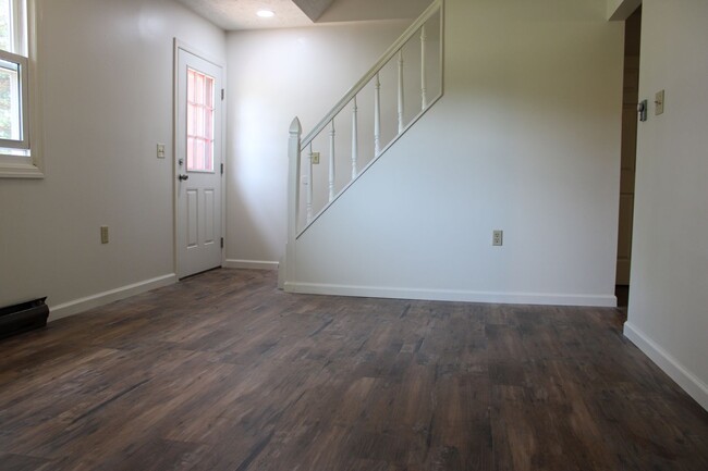 Photo - Spacious Two Bedroom Apartment