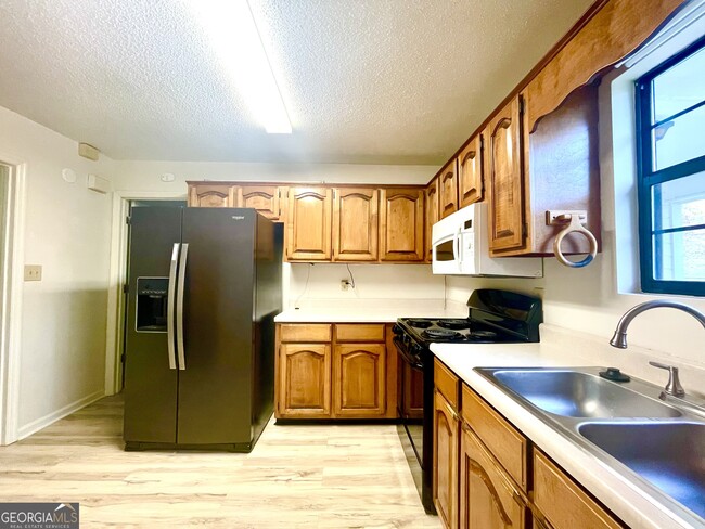 Photo - 102 Ridgestone Ct