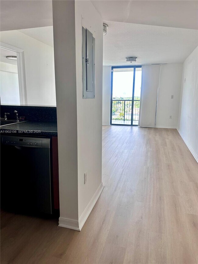 Photo - 1690 SW 27th Ave Unit 806