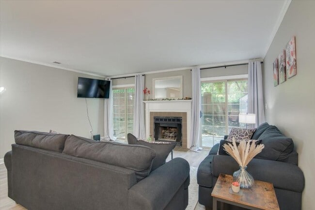 Photo - 705 Beacon Hill Ln
