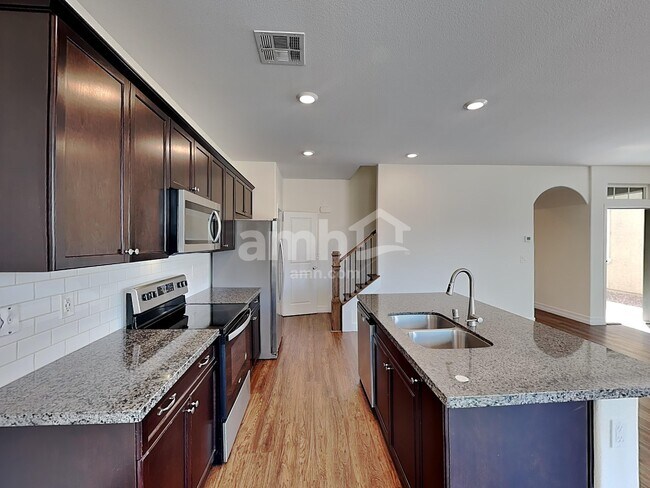 Photo - 9875 S Eastern Ave