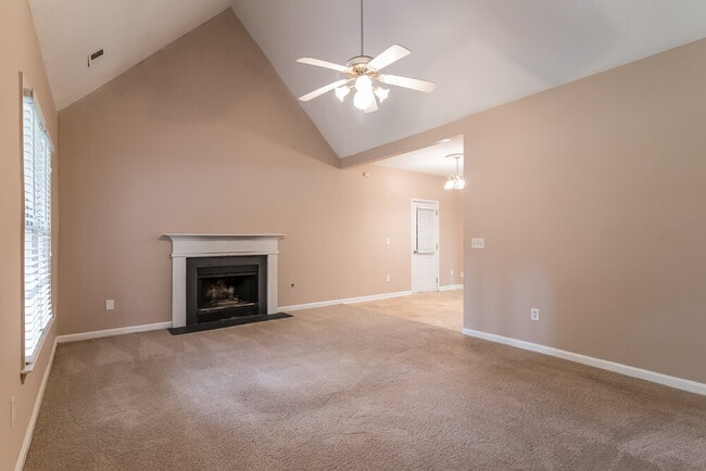 Photo - 36 Stonehaven Dr