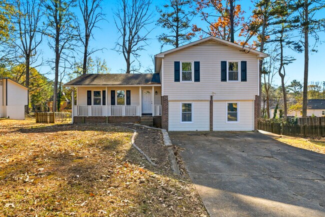 Photo - 264 Greenwood Dr NW