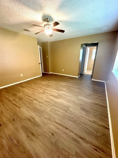 Photo - 12210 Roandale Dr