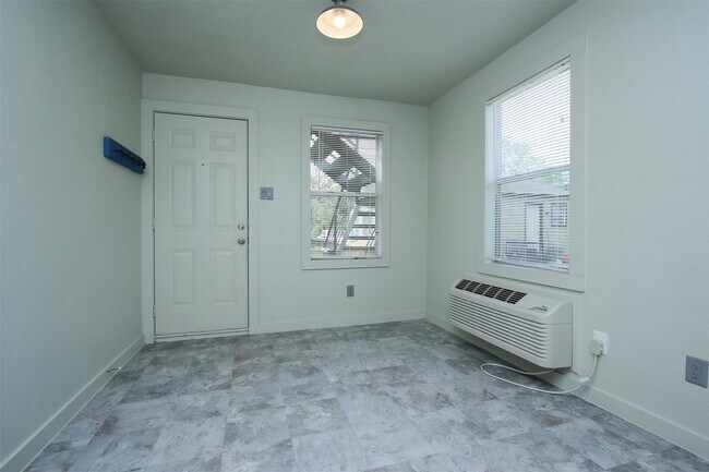 Photo - 505 E 32nd St Unidad 3