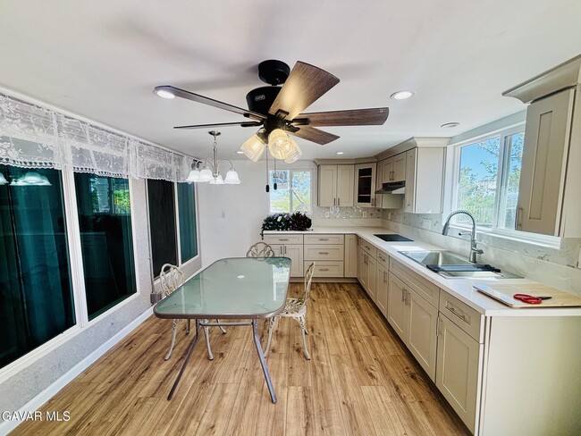 Photo - 318 Sugar Loaf Dr Unidad 3