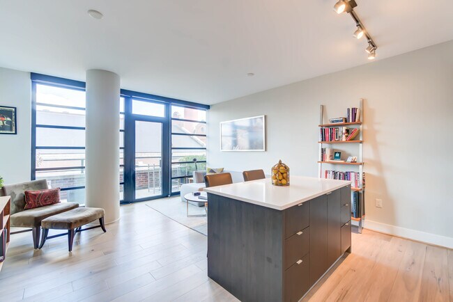 Photo - 1300 4th St SE Unit 414