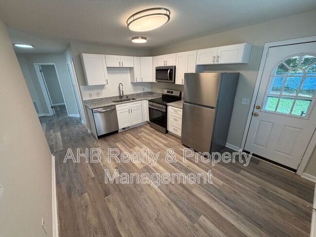 Photo - 645 Montgomery St
