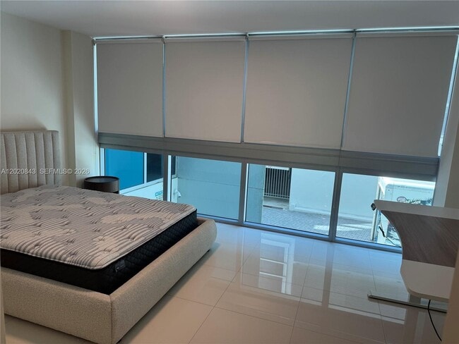 Photo - 2950 NE 188th St Unit 140