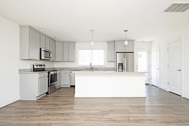 Photo - Light-Filled, Dog-Friendly Old Trail Townhome