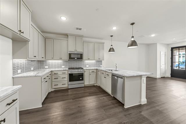 Photo - 3701 Wellesley Ave