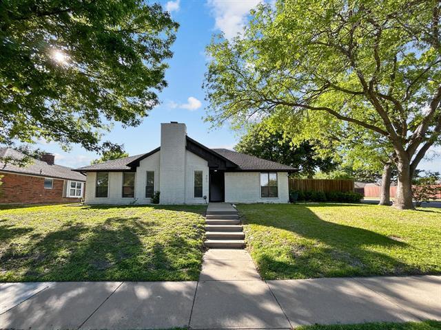 Photo - 301 Barclay Ave