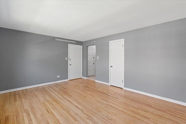 Photo - 6705 N California Ave