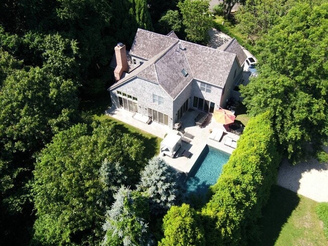 Building Photo - 115 Sea Farm Ln